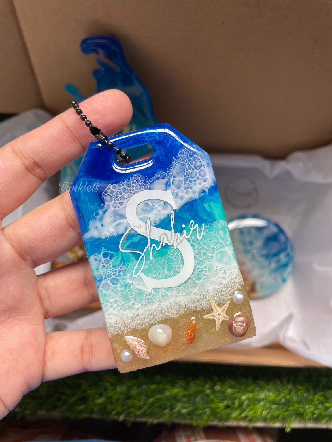 Resin luggage tag